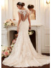 Ivory Lace Tulle Buttons Back Fashion Wedding Dress 